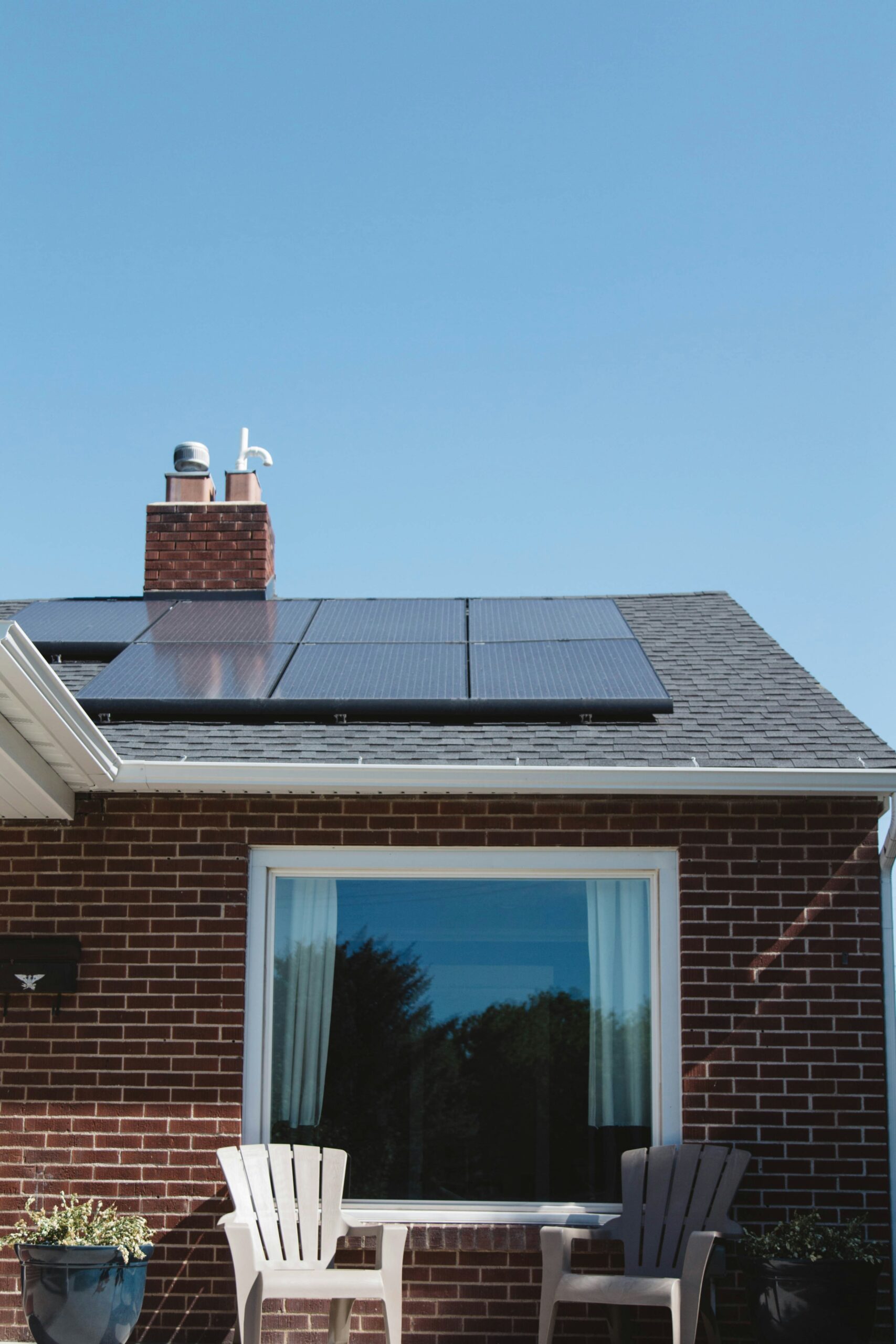 Zonnepanelen op woning: welke energieleverancier kiezen?